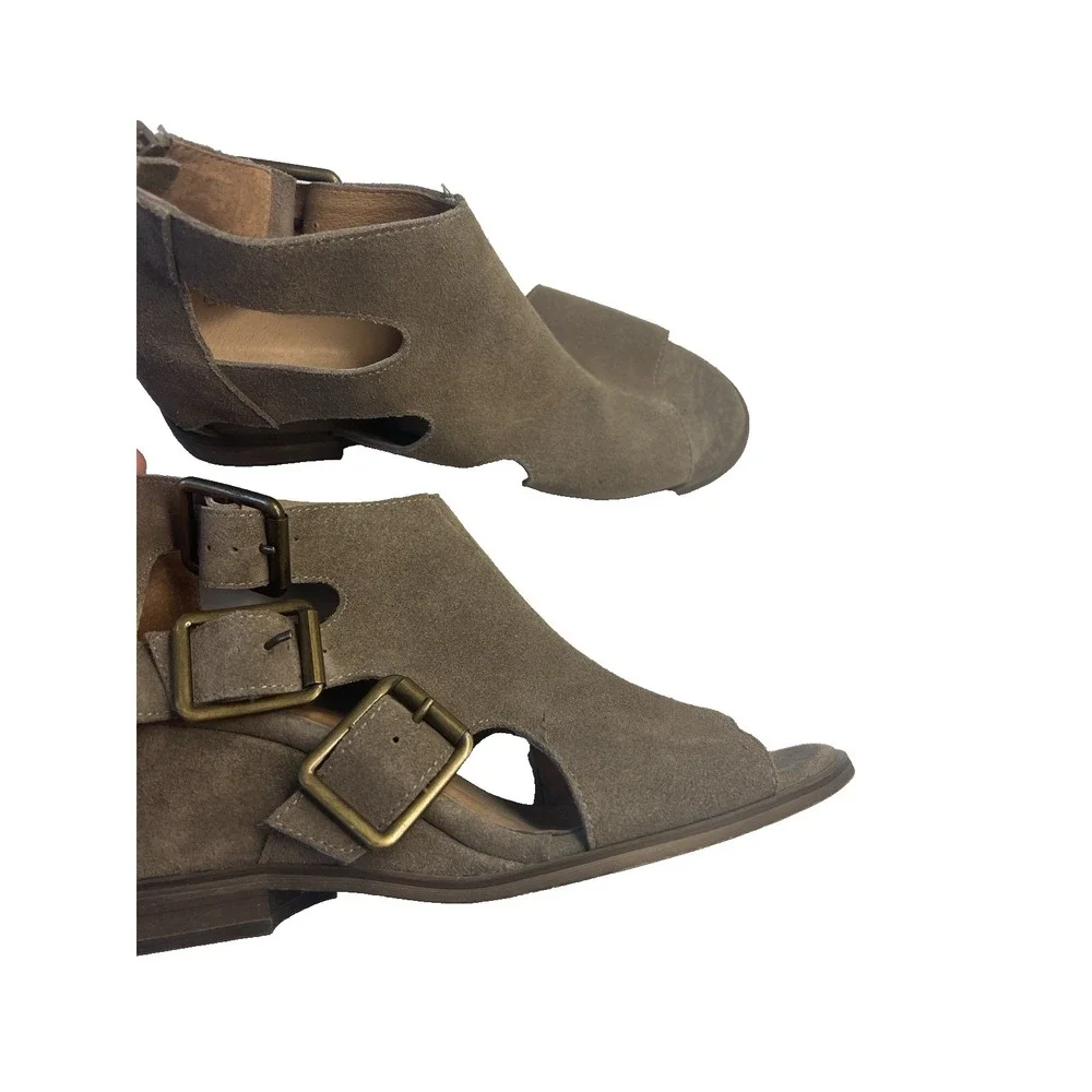 Chocolat Blu Women 8.5 Strappy Leather Gladiator Sandals Minimal Gray‎ Buckle